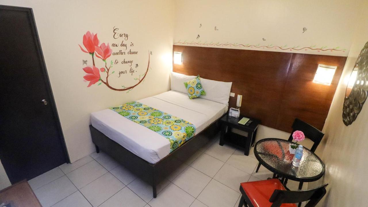 Viewpark Hotel Tagaytay Tagaytay City Exterior foto